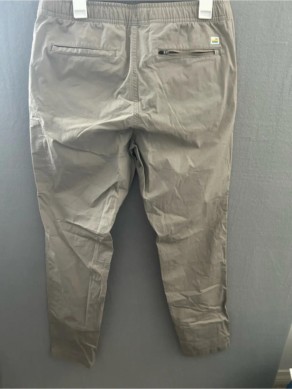 Vuori Pants Mens Large Beige/Tan Ripstop Elastic Waist Zip Pocket Hiking